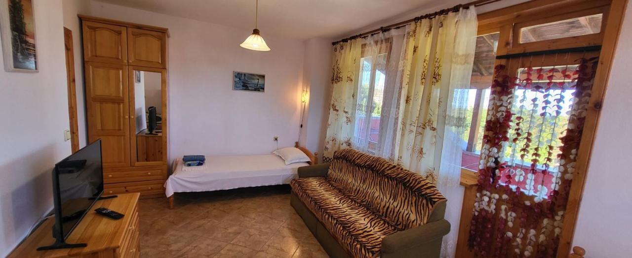 Amfora Guest House Byala  Exterior photo