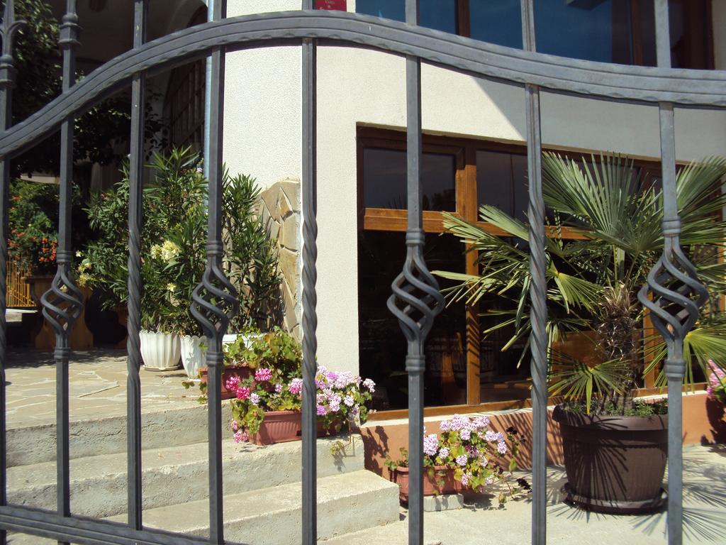 Amfora Guest House Byala  Exterior photo